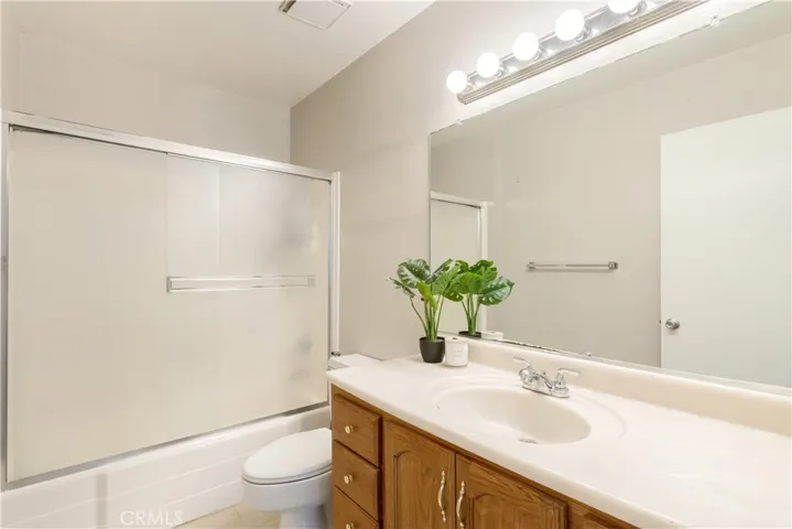 909 S S. Lake Summit Drive, Anaheim Hills, California 92807