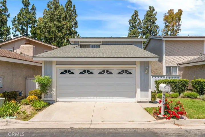 909 S S. Lake Summit Drive, Anaheim Hills, California 92807