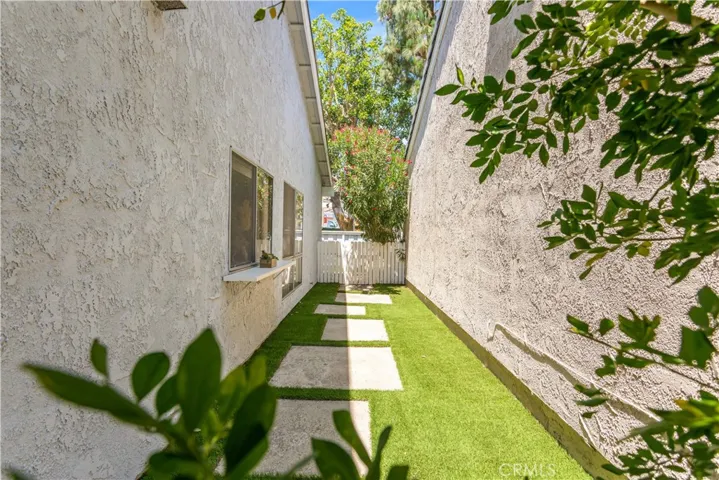 909 S S. Lake Summit Drive, Anaheim Hills, California 92807