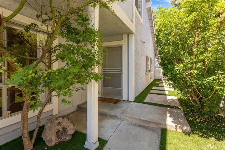 909 S S. Lake Summit Drive, Anaheim Hills, California 92807