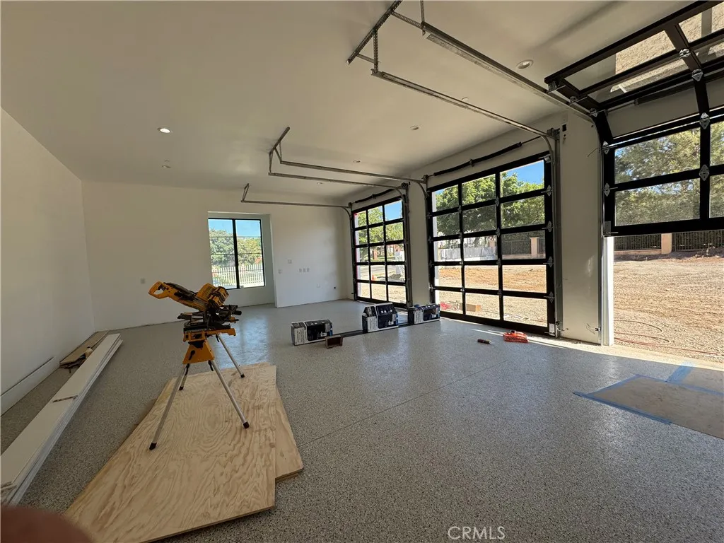 3100 Garretson Avenue, Corona, California 92881 home-pic-17