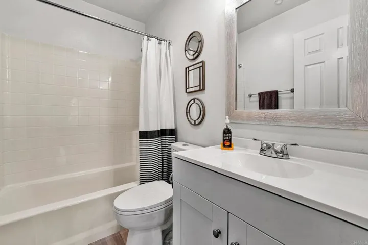2139 Kirkcaldy Road, Fallbrook, California 92028