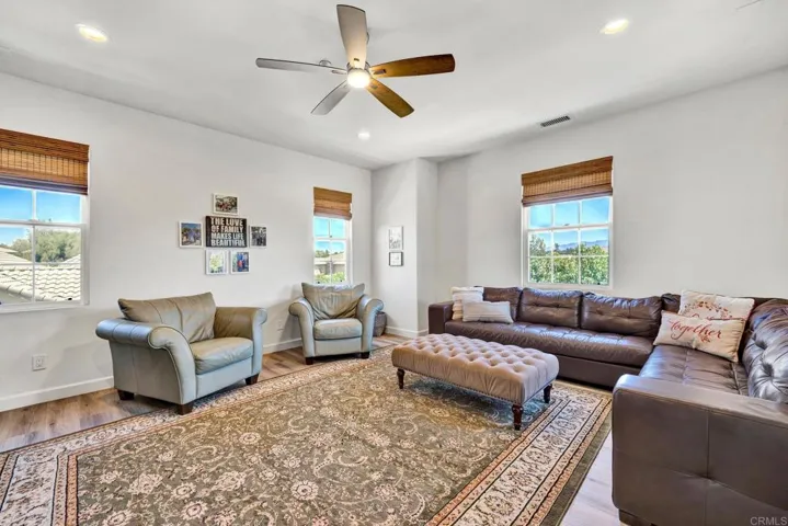 2139 Kirkcaldy Road, Fallbrook, California 92028