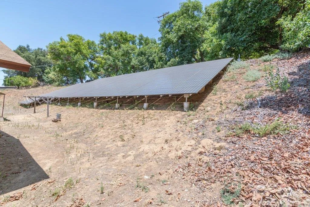 3137 E Valley Parkway, Escondido, California 92027 home-pic-37