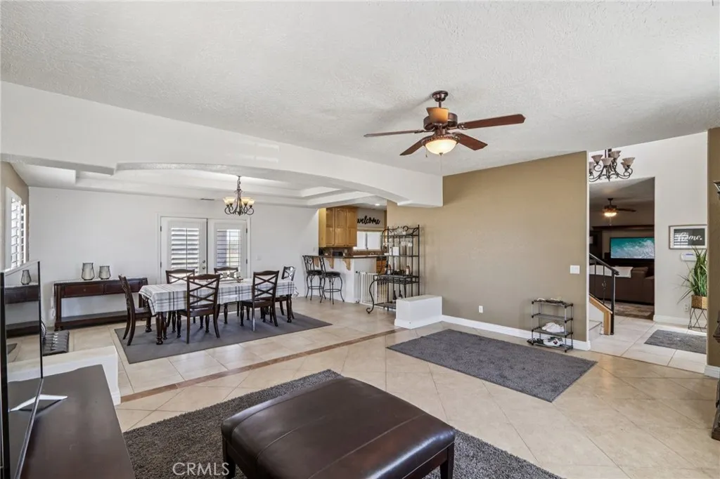 8294 Aster Road, Oak Hills, California 92344 home-pic-21