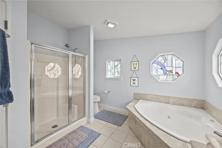 HUGE OWNERS EN SUITE