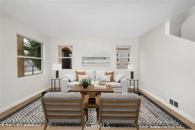 2627 W Vernon Avenue, Los Angeles, California 90008 home-pic-1