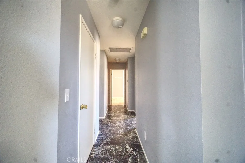 71502 Florida Drive, 29 Palms, California 92277 home-pic-8