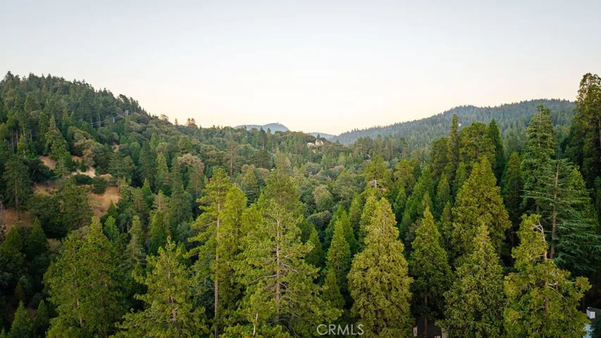 442 Valley Road, Crestline, California 92325