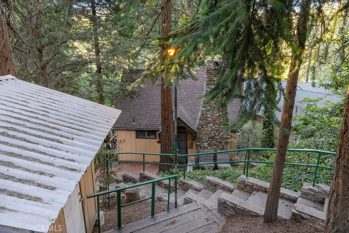 442 Valley Road, Crestline, California 92325