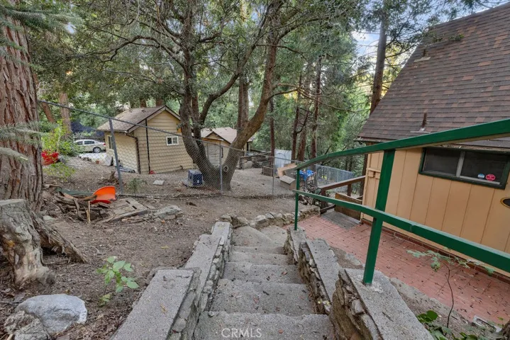 442 Valley Road, Crestline, California 92325