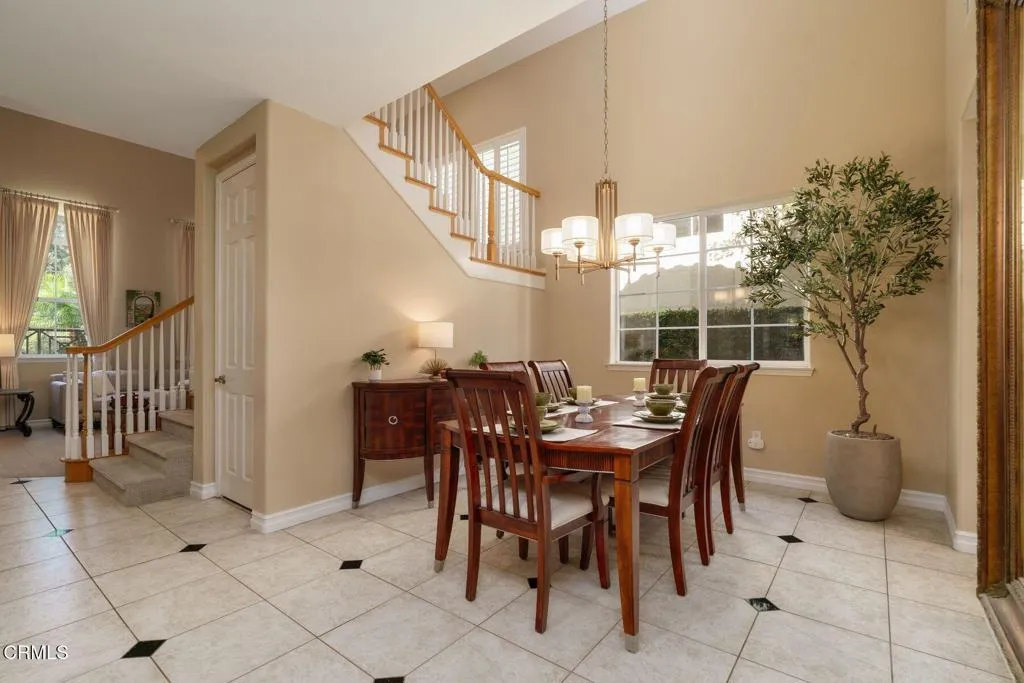 664 Corte Regalo, Camarillo, California 93010 home-pic-8