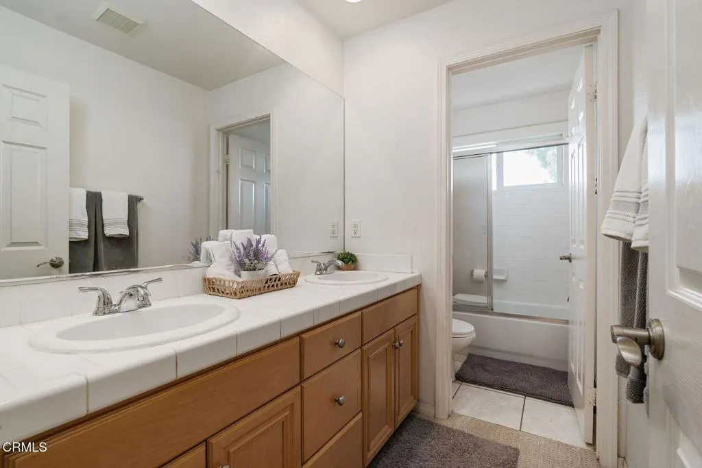 664 Corte Regalo, Camarillo, California 93010 home-pic-30