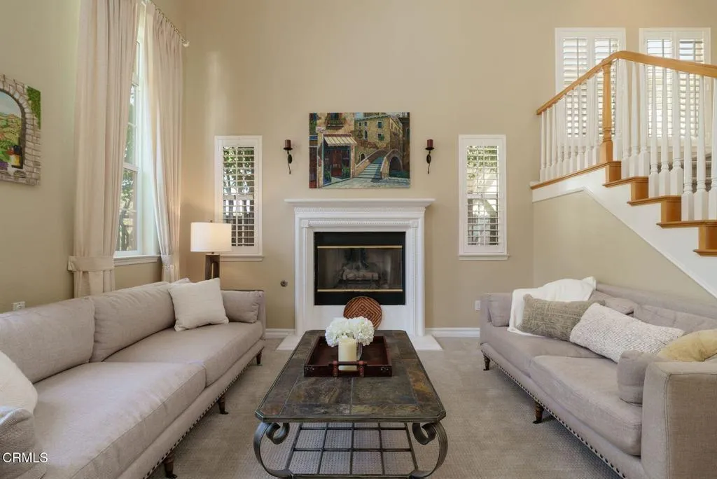 664 Corte Regalo, Camarillo, California 93010 home-pic-5