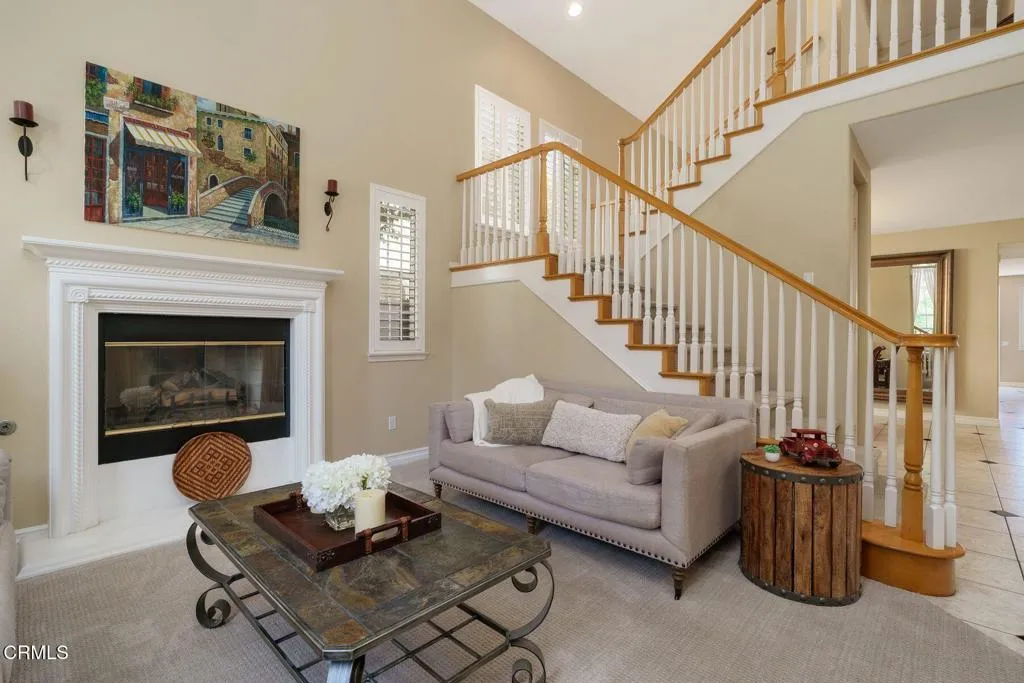 664 Corte Regalo, Camarillo, California 93010 home-pic-6