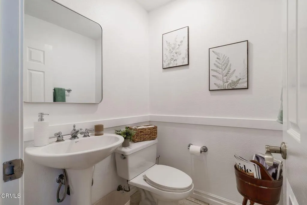 664 Corte Regalo, Camarillo, California 93010 home-pic-9