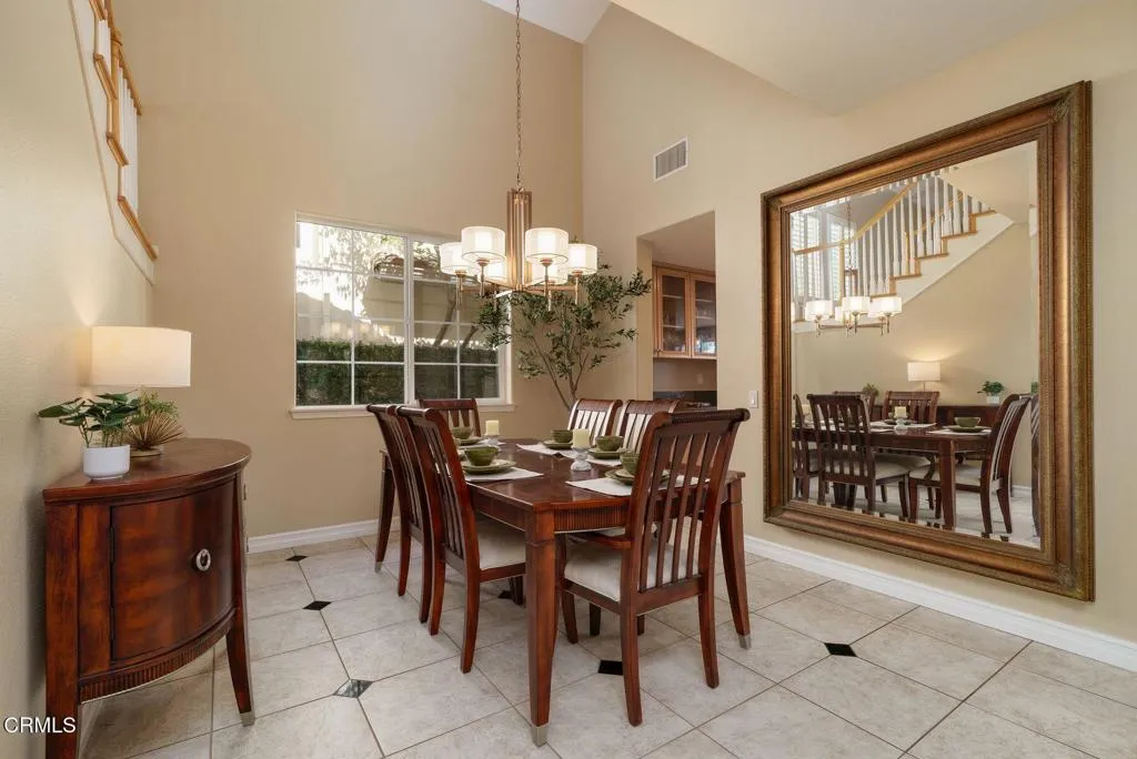 664 Corte Regalo, Camarillo, California 93010 home-pic-7