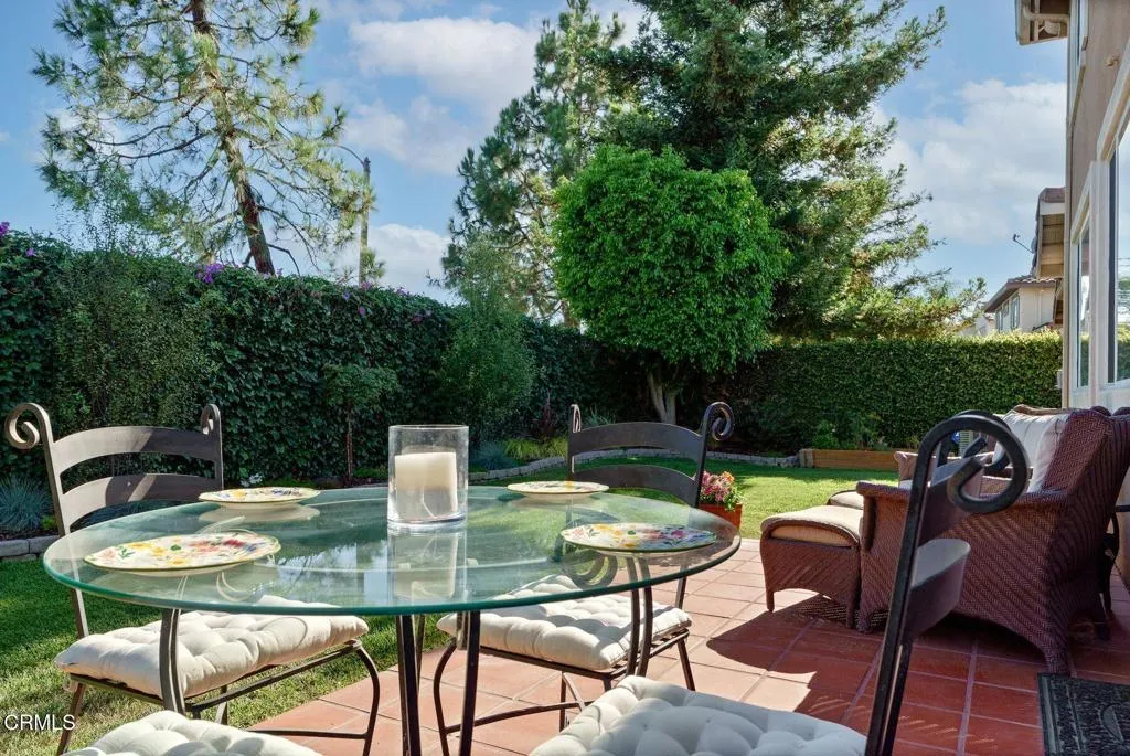 664 Corte Regalo, Camarillo, California 93010 home-pic-35