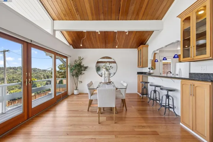 2140 Pullman Ave, Belmont, California 94002