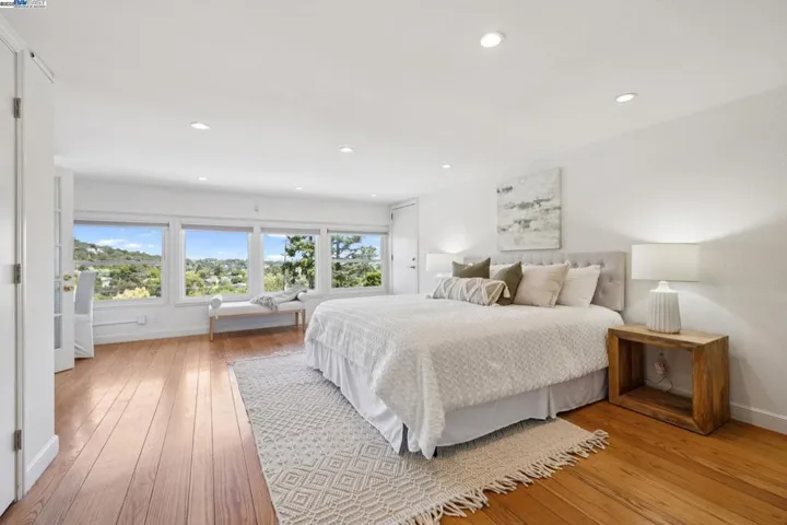 2140 Pullman Ave, Belmont, California 94002