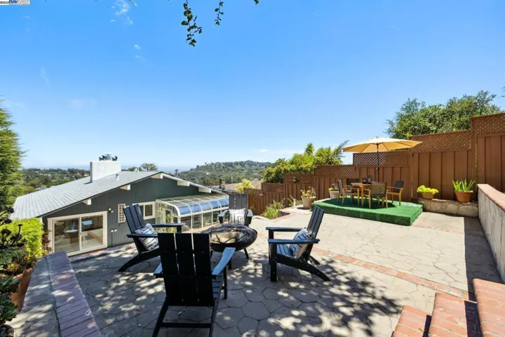 2140 Pullman Ave, Belmont, California 94002