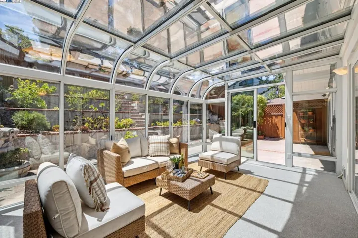 2140 Pullman Ave, Belmont, California 94002