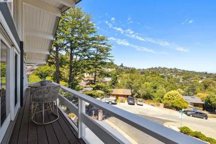 2140 Pullman Ave, Belmont, California 94002