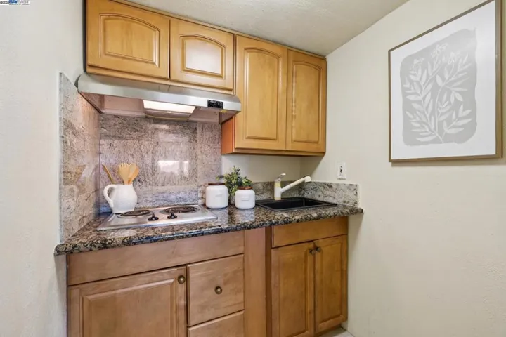 2140 Pullman Ave, Belmont, California 94002
