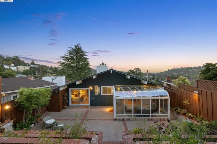 2140 Pullman Ave, Belmont, California 94002