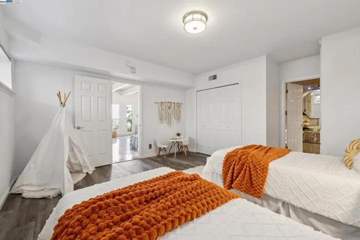 2140 Pullman Ave, Belmont, California 94002