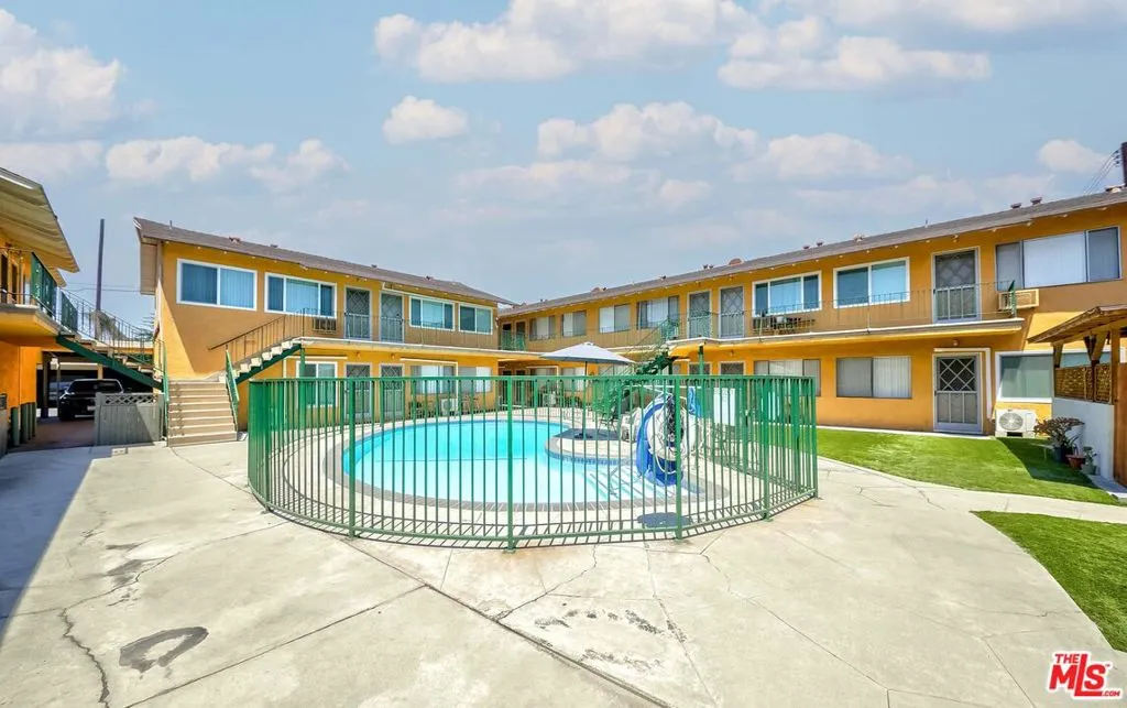 711 S Sierra Vista Avenue U, Alhambra, California 91801, 2 Bedrooms Bedrooms, ,1 BathroomBathrooms,Residential Lease,For Rent,Sierra Vista,25572495