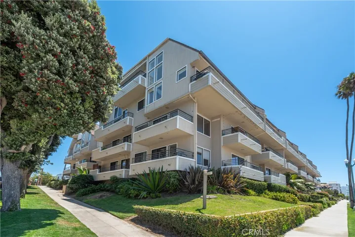 700 Esplanade 2, Redondo Beach, California 90277