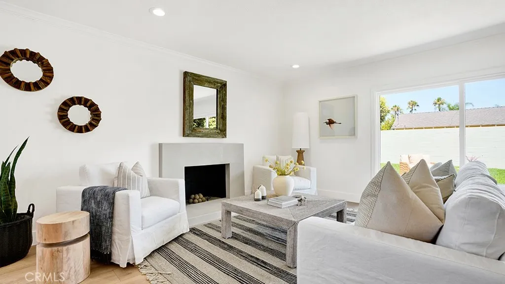 8411 Santana Circle, Huntington Beach, California 92646, 3 Bedrooms Bedrooms, ,2 BathroomsBathrooms,Residential,For Sale,Santana,DW25172744