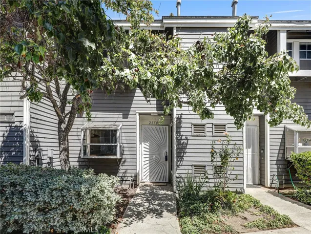 25505 Pine Creek Lane, Wilmington, California 90744, 1 Bedroom Bedrooms, ,1 BathroomBathrooms,Residential,For Sale,Pine Creek,WS25172831