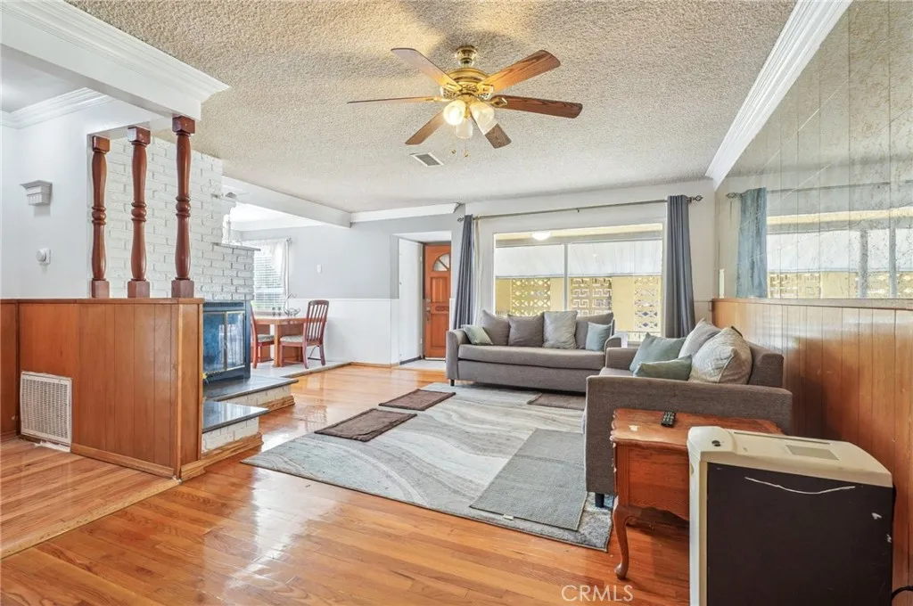 826 Del Valle Avenue, La Puente, California 91744 home-pic-5