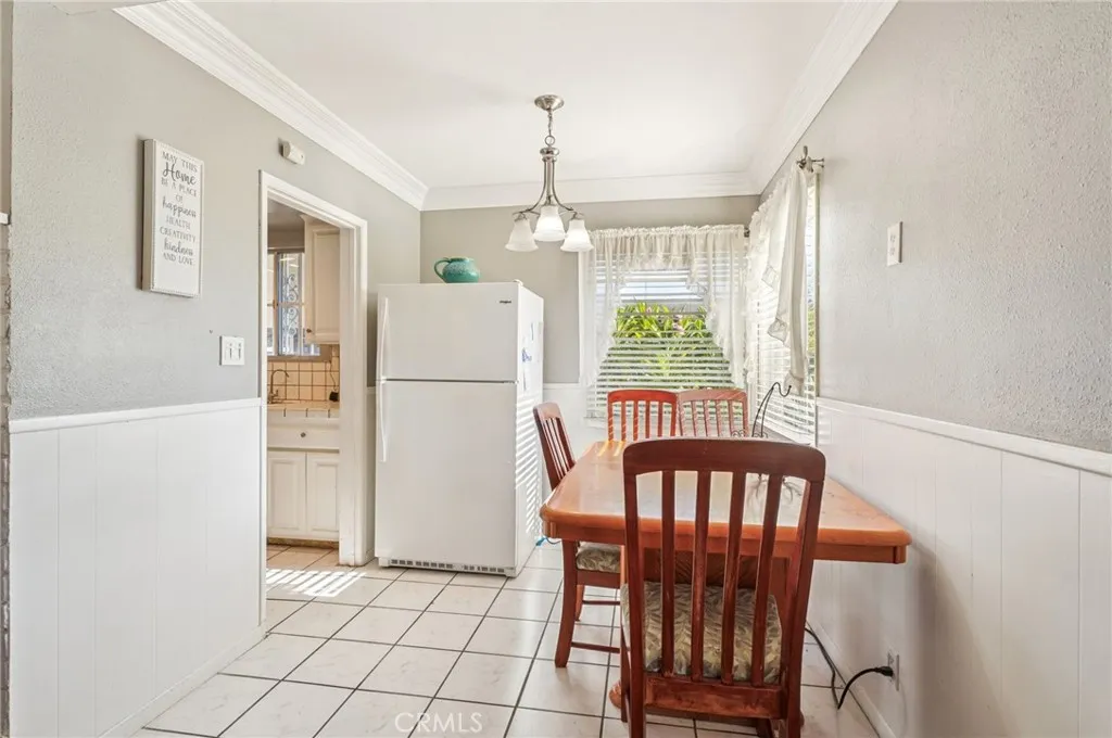 826 Del Valle Avenue, La Puente, California 91744 home-pic-8