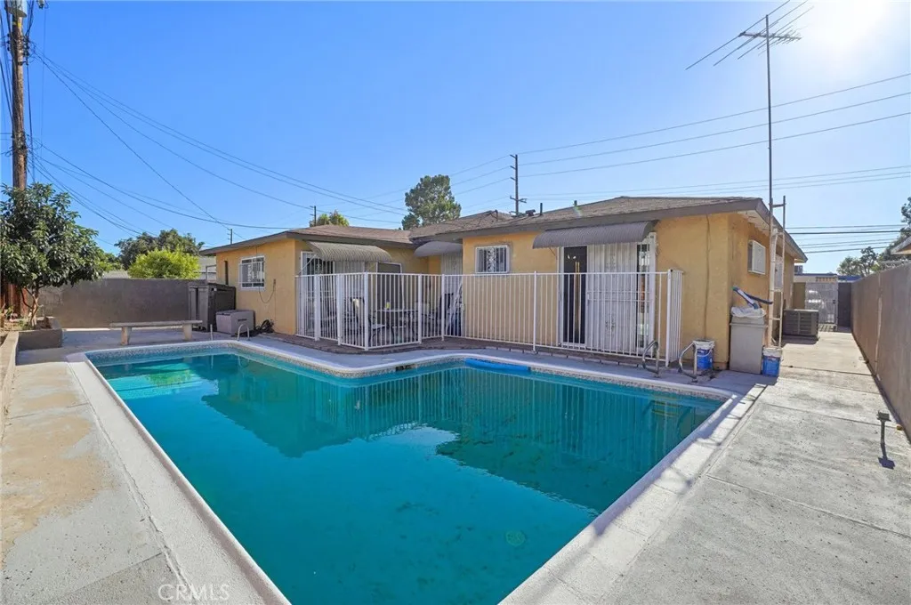 826 Del Valle Avenue, La Puente, California 91744 home-pic-30