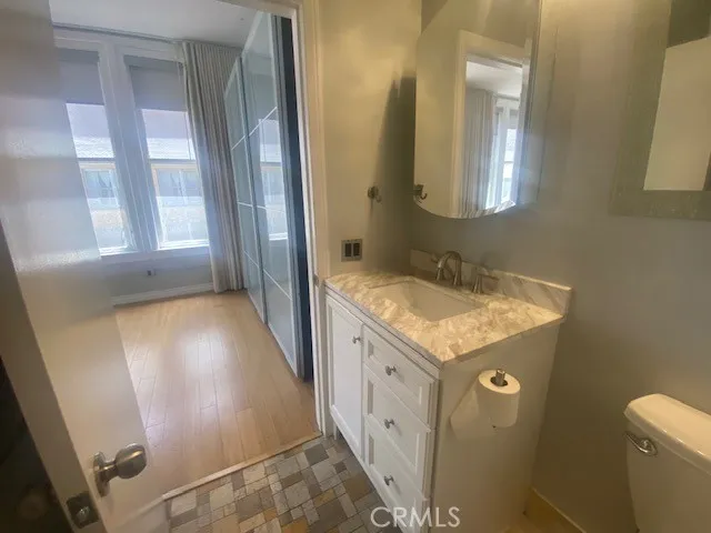 215 W 7th Street 902, Los Angeles, California 90014 home-pic-6