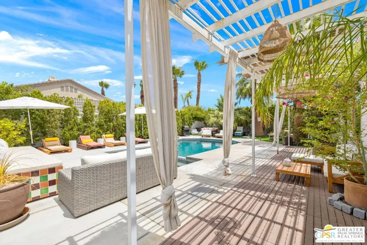 1122 E Via San Michael Road, Palm Springs, California 92262