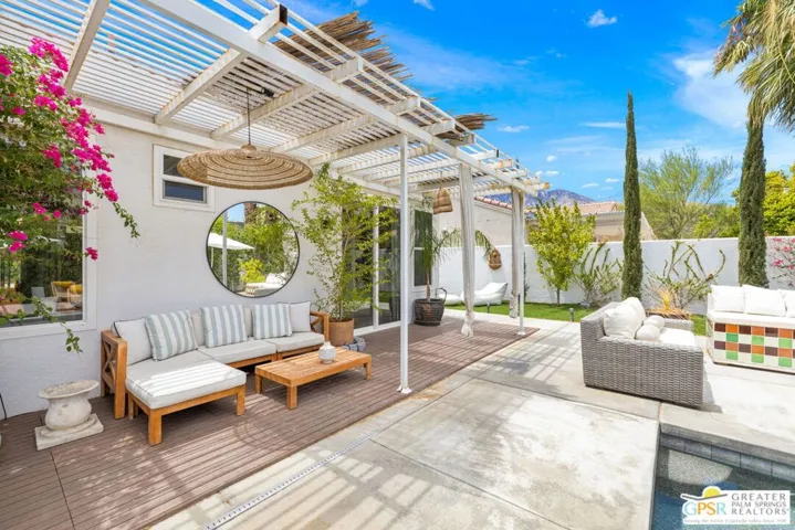 1122 E Via San Michael Road, Palm Springs, California 92262