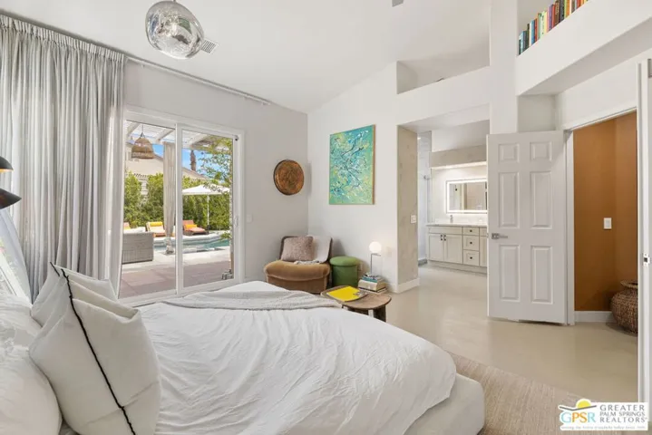 1122 E Via San Michael Road, Palm Springs, California 92262