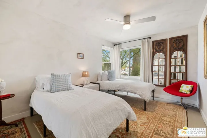 1122 E Via San Michael Road, Palm Springs, California 92262