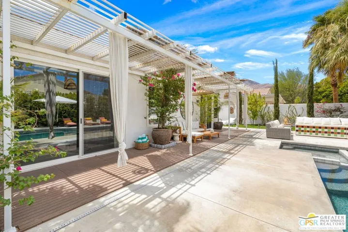 1122 E Via San Michael Road, Palm Springs, California 92262