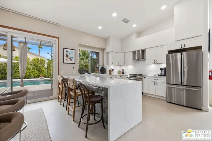 1122 E Via San Michael Road, Palm Springs, California 92262