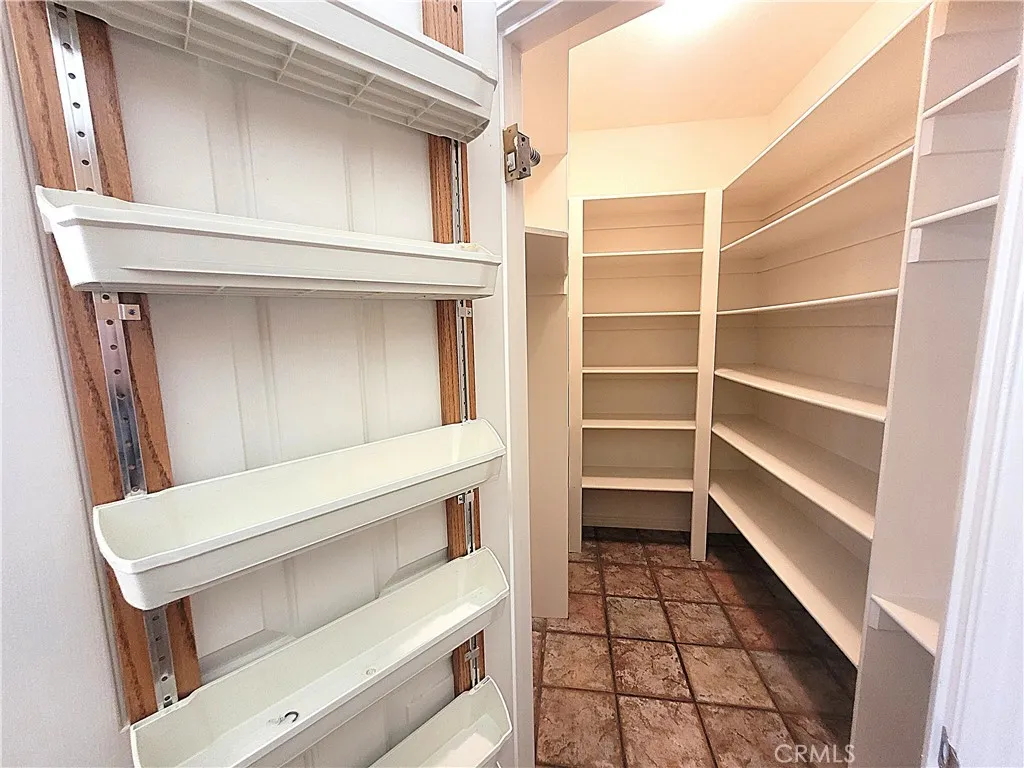 19924 Sunset Lane, Apple Valley, California 92308 home-pic-14