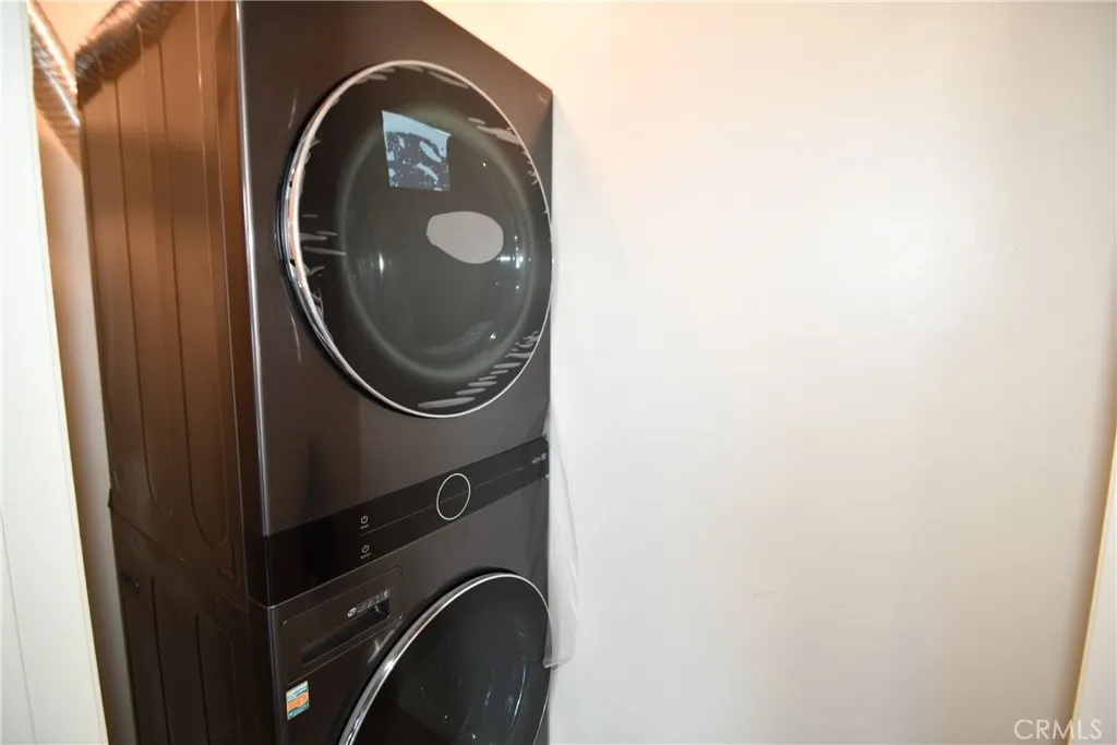 11852 Washington Place 1, Los Angeles, California 90066 home-pic-3