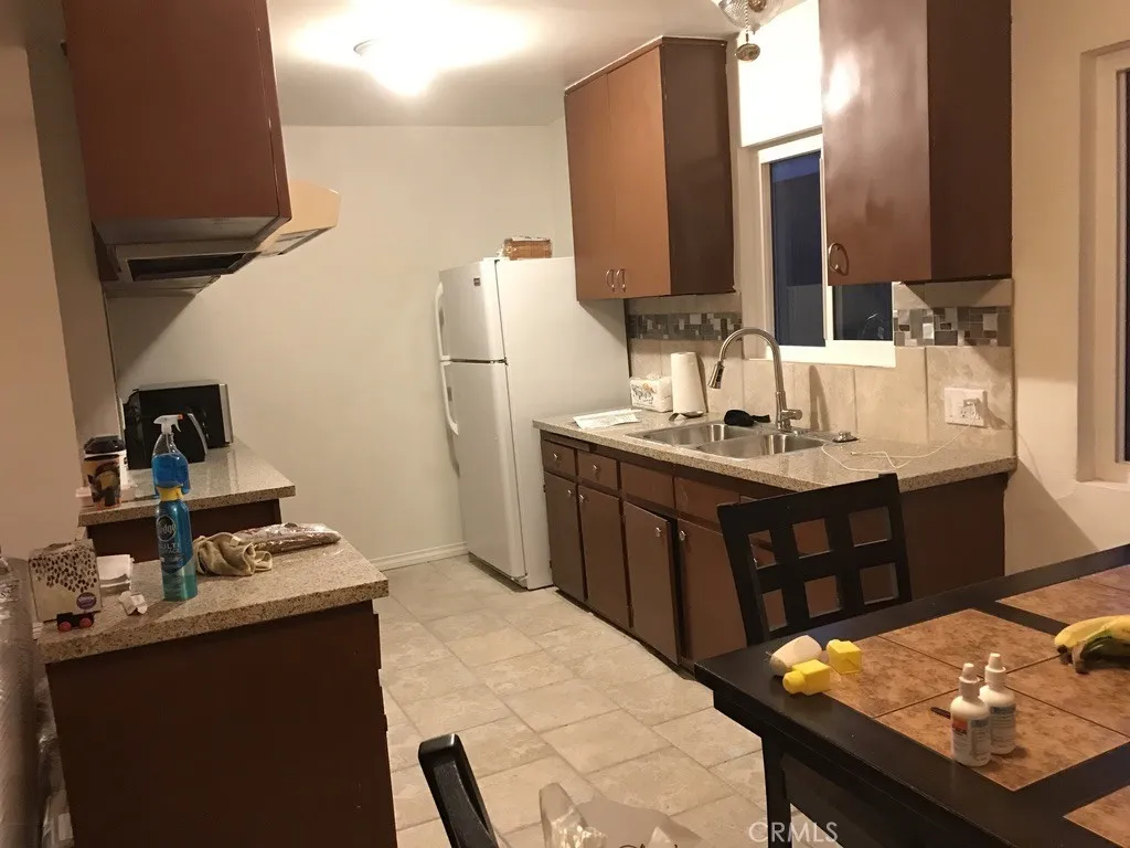 3887 S Van Ness Avenue, Los Angeles, California 90062 home-pic-19