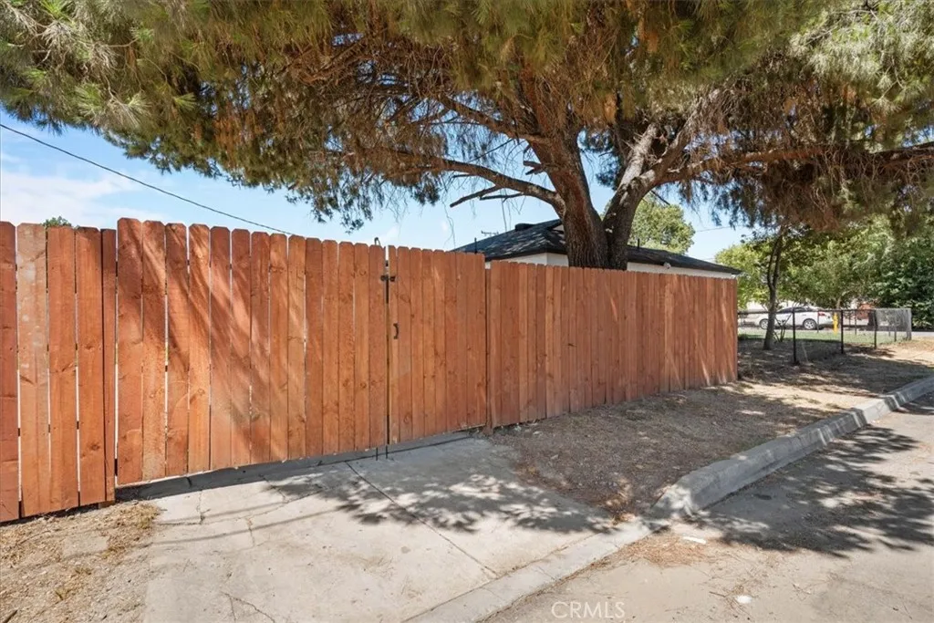 8316 Reseda Avenue, Fontana, California 92335 home-pic-39