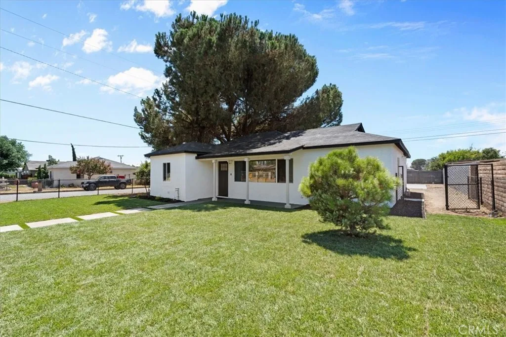 8316 Reseda Avenue, Fontana, California 92335 home-pic-3