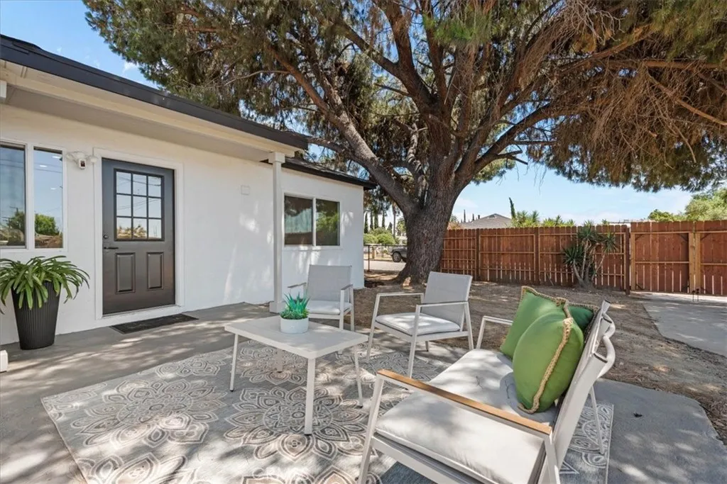 8316 Reseda Avenue, Fontana, California 92335 home-pic-34